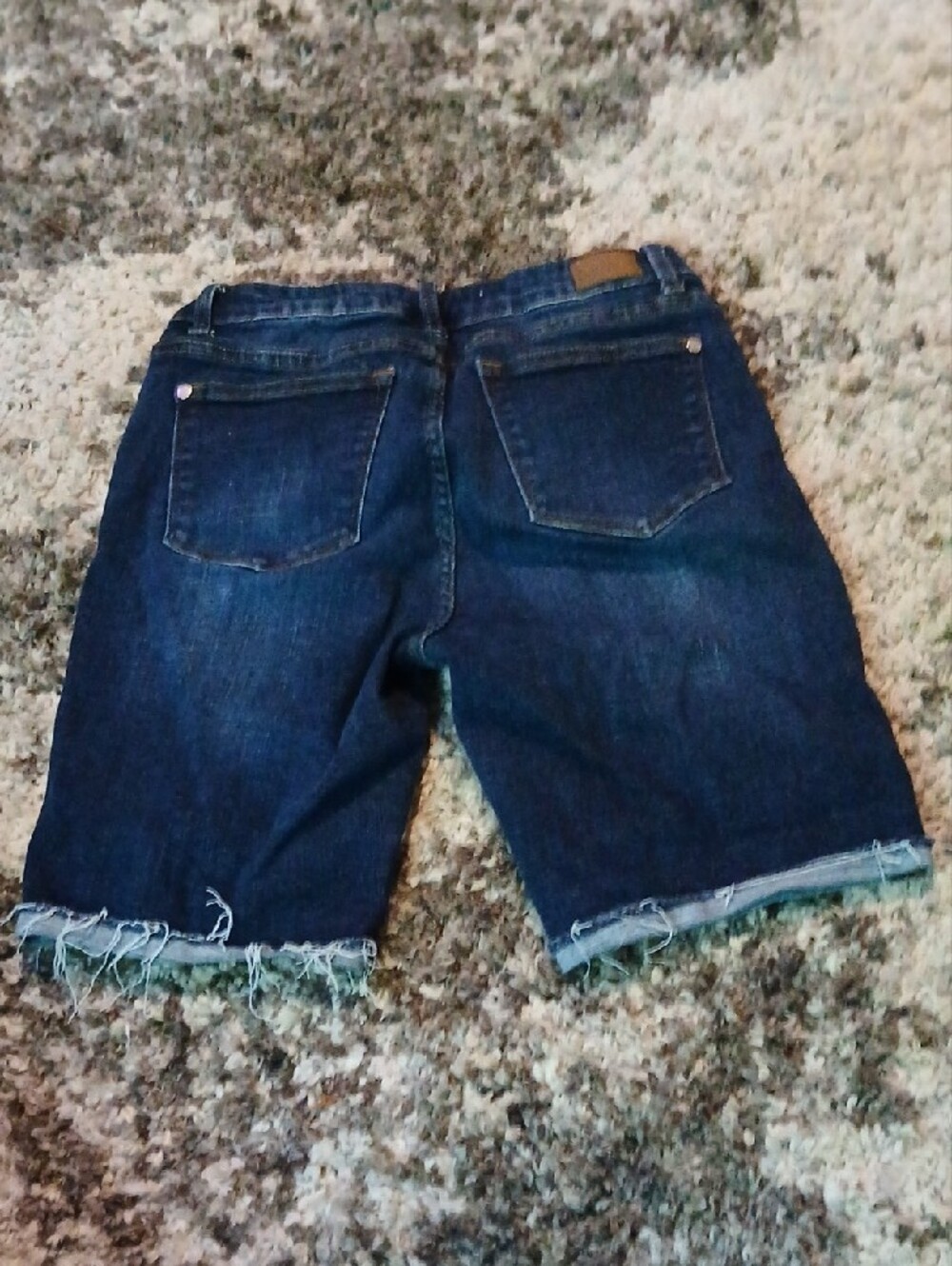 Judy Blue HighWaist Dark Blue Distressed Denim CuffBermuda Shorts SzM - Picture 4 of 7